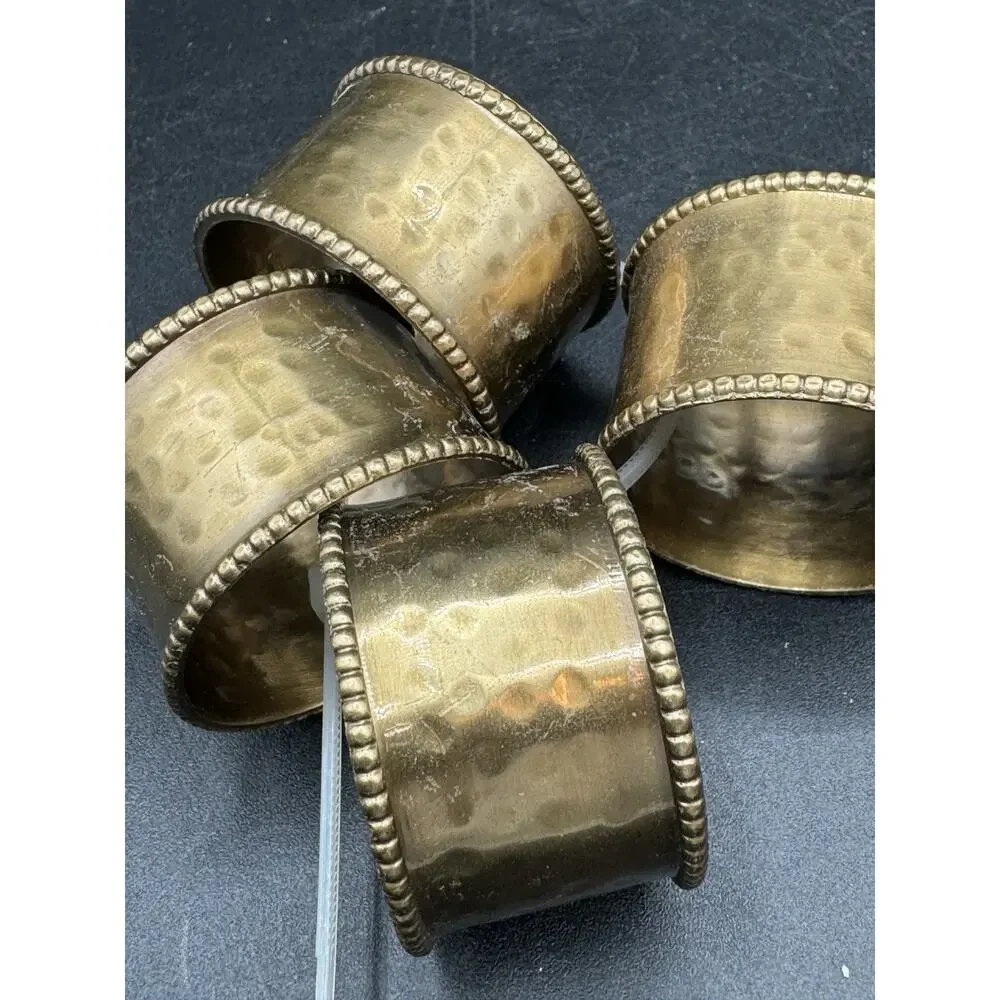 4 Vintage Hammered Brass Napkin Holder Rings Hollywood Regency Patina -A97